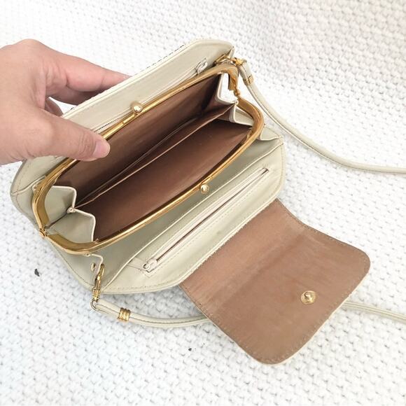 Whiting & Davis White Sequin Mesh Vintage Top Flap Accordion Clutch Crossbody - Picture 12 of 13